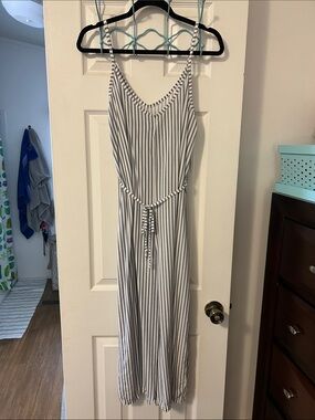 Striped V-Neck Sleeveless Jumpsuit - White & Navy